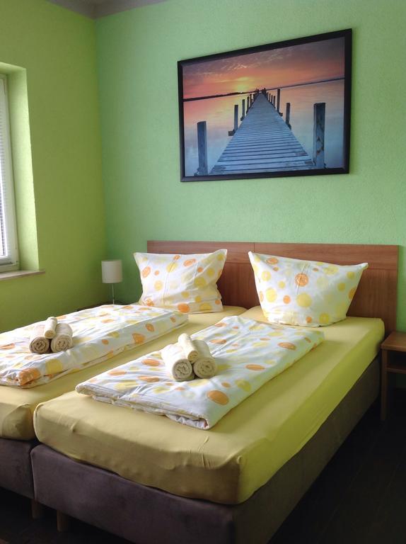 Pension An Der Werft Rostock Chambre photo